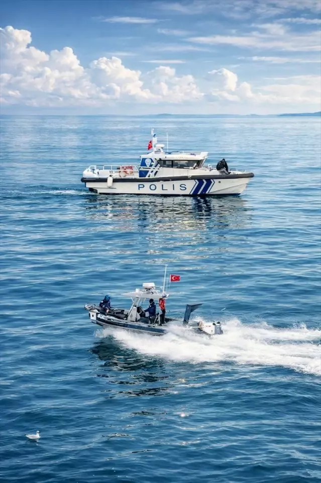 Samsun'da Yasaklı Kum Şırlanı Avcılarına Ceza