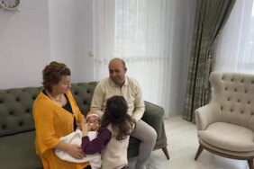 Türkiye'de 2025 Aile Yılı kapsamında 100'üncü bebek geçici koruyucu ailesine yerleştirildi