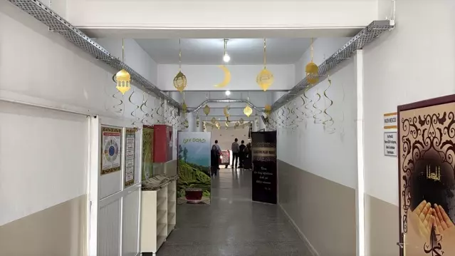 Alaçam'da ramazan öncesi okullar süslendi