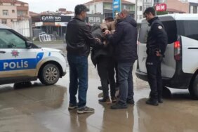 Bafra'da Kardeşini Bıçakla Yaraladı - Son Dakika