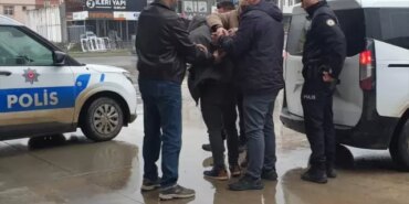 Bafra'da Kardeşini Bıçakla Yaraladı - Son Dakika