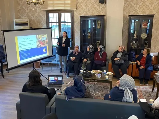 Başkan Kurnaz: 'Diyetisyenlerimiz, kadınlarımızın hizmetinde'