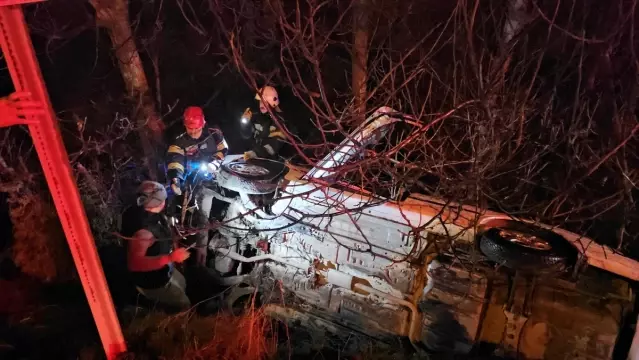 Çorum'da Otomobil Devriildi: 1 Yaralı