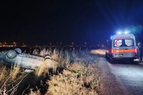 Görüştüğü kadının eşi tarafından kovalanırken kaza yaptı