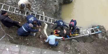 Köprüden Düşen Bisikletli Kurtarıldı - Son Dakika