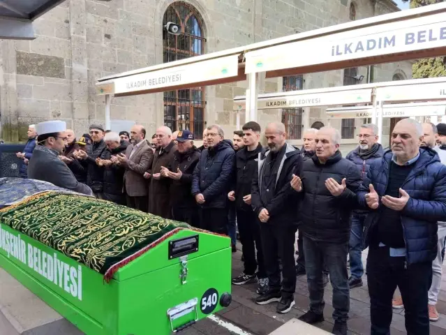 Kore Gazisi Ali Gümüş'ün Eşi Vefat Etti