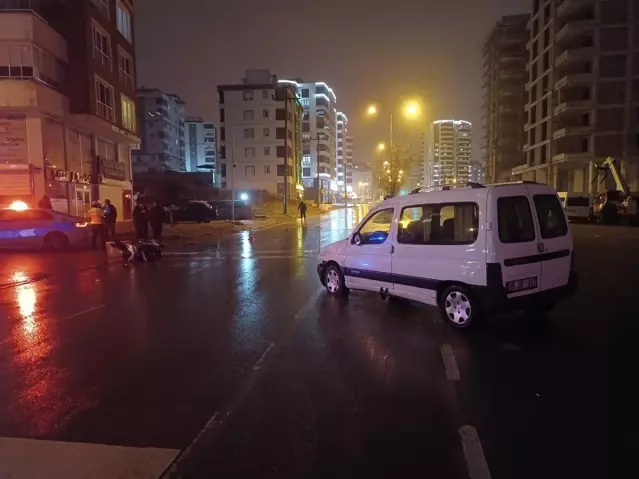 Samsun'da Kamyonet ile Motosiklet Çarpıştı