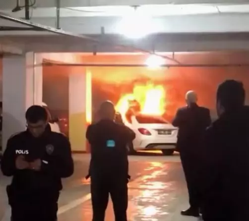 Samsun'da Kapalı Otoparkta Yangın - Son Dakika