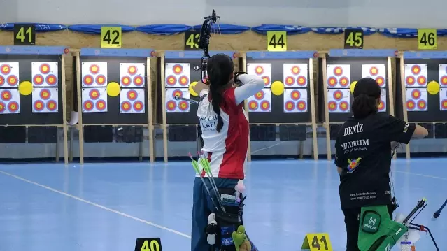Samsun'da Okçuluk U15 Finalleri Başladı