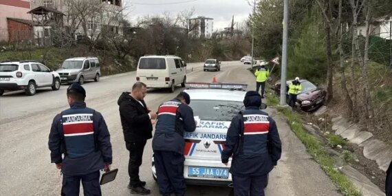 Samsun'da Otomobil Kazası - Son Dakika