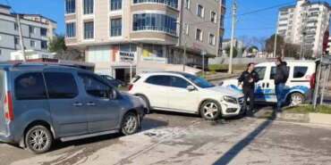 Samsun'da Trafik Kazası: 3 Yaralı