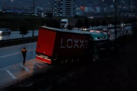 Tır Kazası: Sürücü Yaralandı - Son Dakika