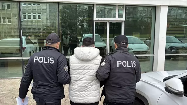 Trabzonspor'un Otobüsüne Taş Atan 5 Kişi Adliyeye Sevk Edildi