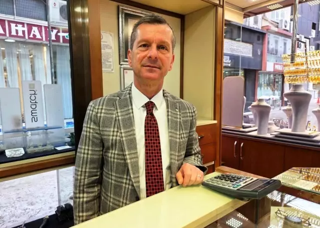 Altın Fiyatları Düşüşte, Ekonomik Savaş Belirleyici