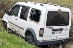 Bafra'da Kaza: Araç Su Kanalına Düştü