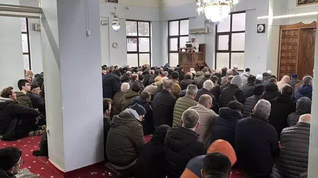 Bayram Namazı Coşkusu - Son Dakika