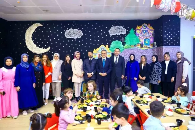 Canik'te minikler, tekne oruçlarını Başkan Kurnaz ile birlikte açtı