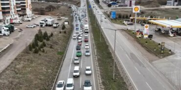 Kırıkkale'de Bayram Dönüşü Trafik Yoğunluğu