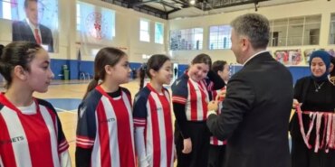 Salıpazarı'nda Futsal Turnuvası Sona Erdi