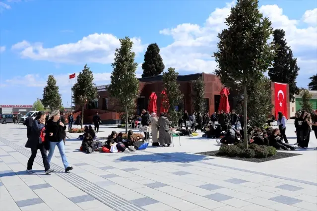 Samsun'da Açık Havada Kitap Okuma Etkinliği