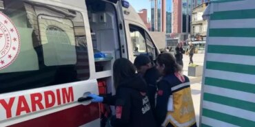 Samsun'da Elektrikli Motor Park Halindeki Araca Çarptı