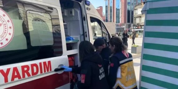 Samsun'da Elektrikli Motor Park Halindeki Araca Çarptı