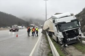 Samsun'da Freni Boşalan Tır Tehlike Yarattı