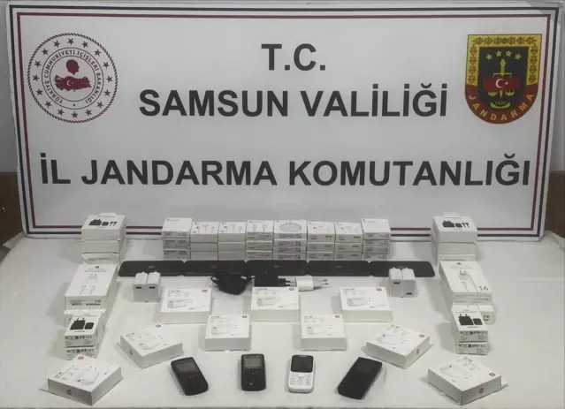 Samsun'da Gümrük Kaçağı Elektronik Ürünler Ele Geçirildi