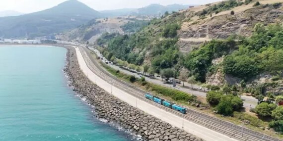 Samsun'da Kadın Vatmanlar Dikkat Çekiyor