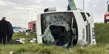 Samsun'da Midibüs Devrildi: 11 Yaralı