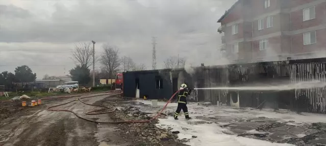 Samsun'da Şantiye Deposunda Yangın - Son Dakika