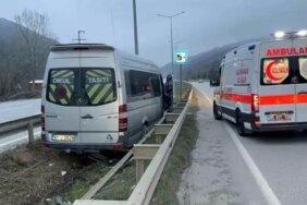 Samsun'da minibüs kazası: 4 yaralı