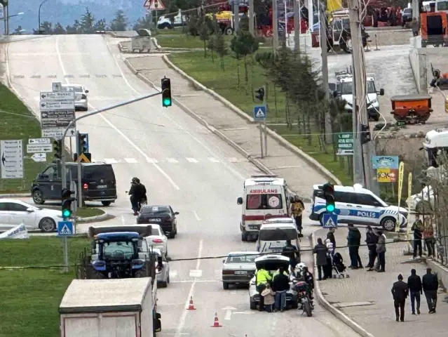 Vezirköprü'de Kaza: 4 Yaralı