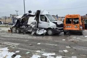 Vezirköprü'de Zincirleme Kaza: 18 Yaralı