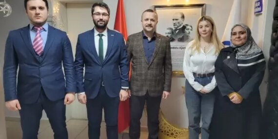 Yeşilay'dan AA'ya Ziyaret - Son Dakika