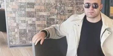 Evinde uyurken balkondan giren kişi tarafından öldürüldü