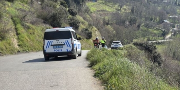 Kediye Çarpmamak İçin Araziye Yuvarlandı