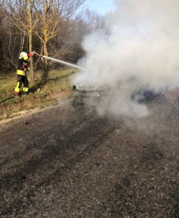 Ladik'te Otomobilde Yangın Çıktı - Son Dakika