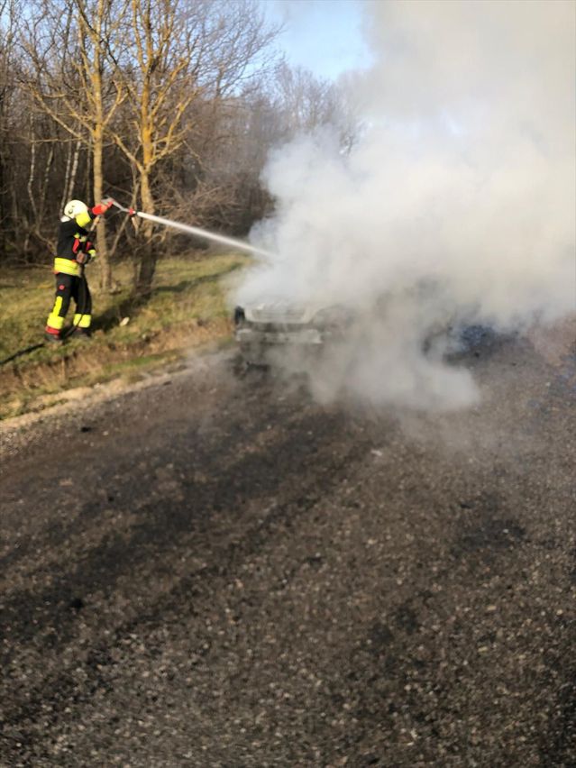 Ladik'te Otomobilde Yangın Çıktı - Son Dakika