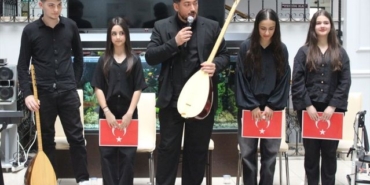 Öğrencilerden Milli Değerler İçin Koro