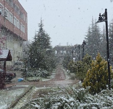Samsun ve Amasya'da Nisan Ayında Kar Yağışı