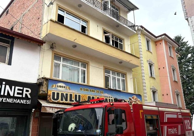 Samsun'da Apartmanda Yangın - Son Dakika