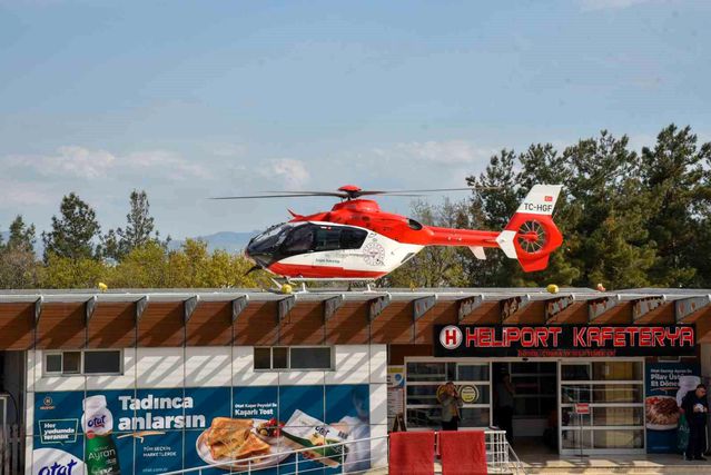 Samsun'da Genç Kız Ambulans Helikopterle Hastaneye Sevk Edildi