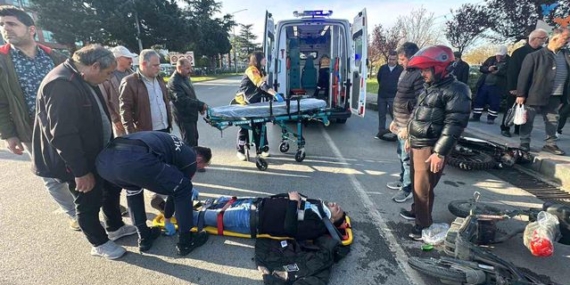 Samsun'da Motosiklet ve Scooter Çarpıştı
