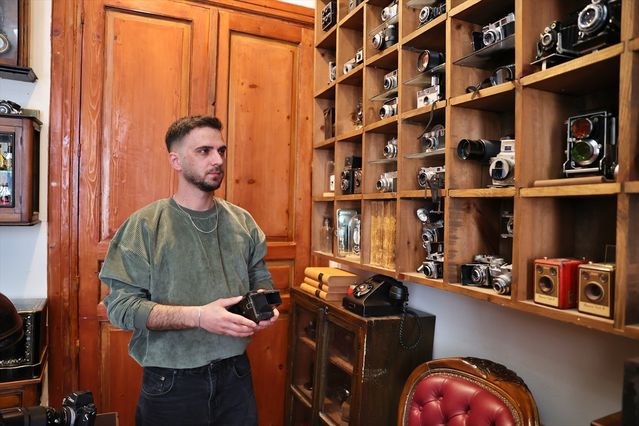 Tarihi Bina ve Fotoğraf Makineleri