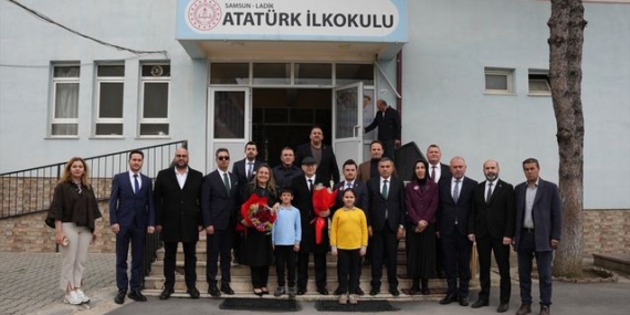 Topsakal'dan 23 Nisan Kutlaması - Son Dakika