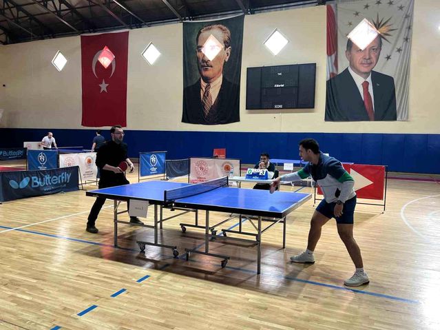 Vezirköprü'de 23 Nisan Masa Tenisi Turnuvası Tamamlandı