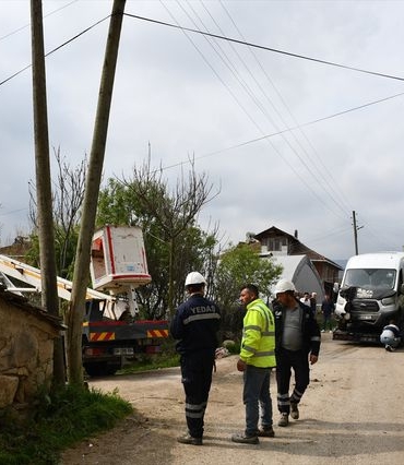 Vezirköprü'de Servis Kazası: 10 Yaralı