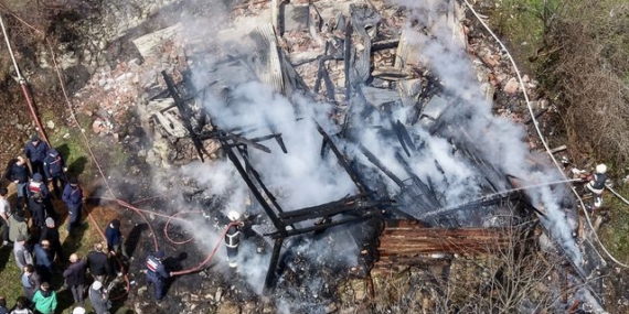 Yangında 1 Kişi Hayatını Kaybetti