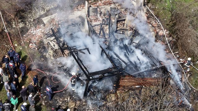 Yangında 1 Kişi Hayatını Kaybetti
